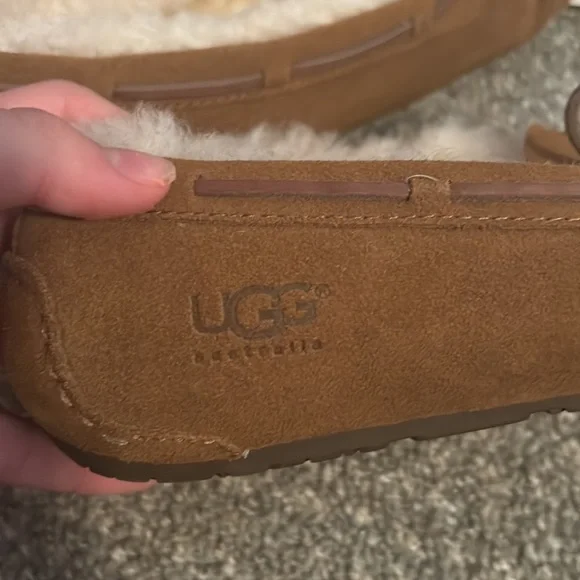 Women’s Dakota Uggs - Picture 4 of 4